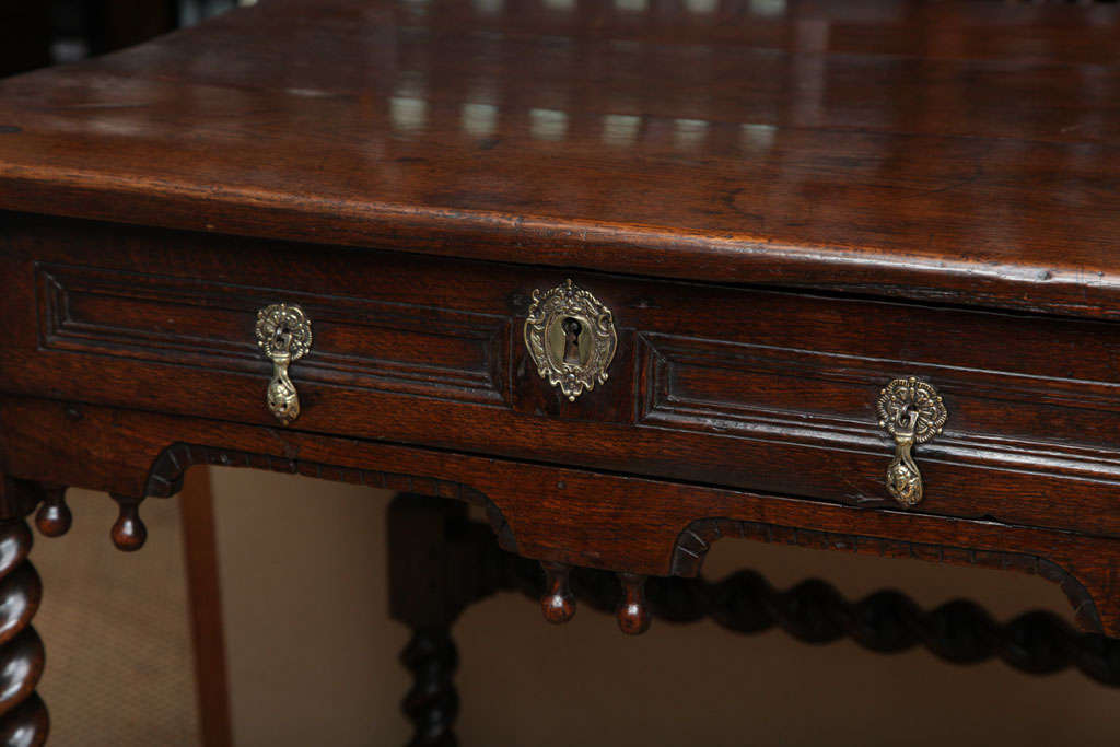 18th Century and Earlier Charles II Oak Stretcher Base Table