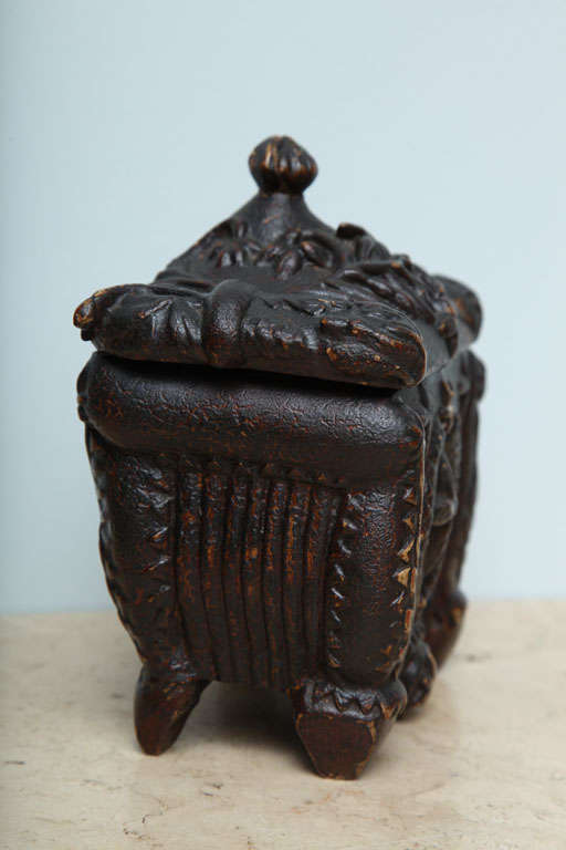 Wonderful Scottish Folk Art Tea Caddy In Good Condition For Sale In Greenwich, CT