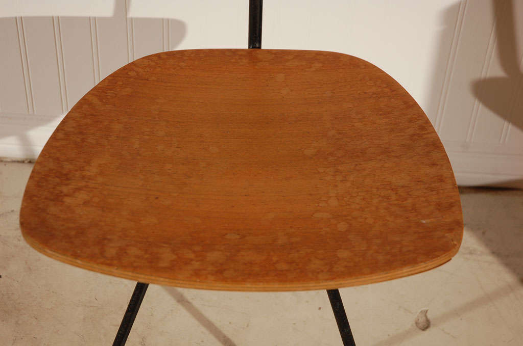 Mid-20th Century Rare and early plywood  Arthur Umanoff Swivel Chair for Elton