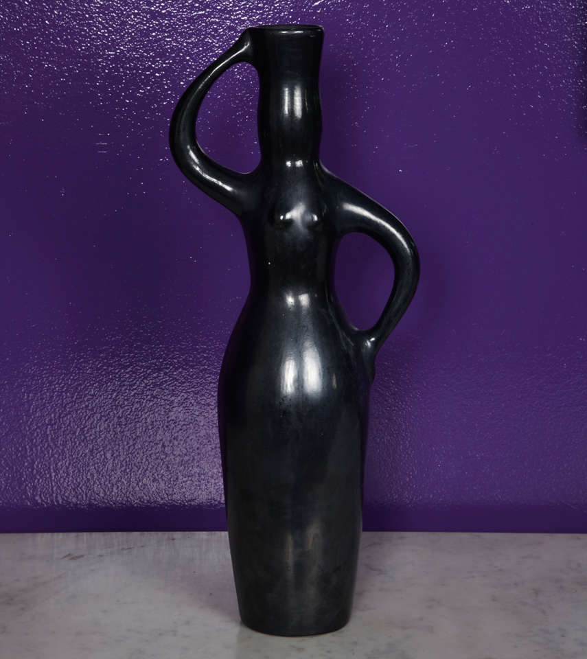 1960's black ceramic vase.
Woman form , in style of Madoura or Pol Chambost productions.
Great design.
Numbered 156.
Perfect for a lamp