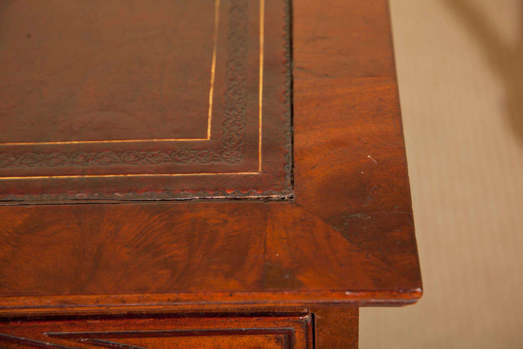 Late 19th Century Mahogany and Leather Partners Desk 3
