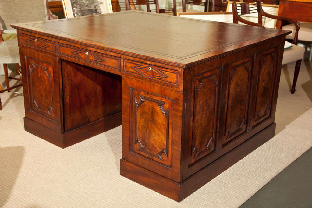 Late 19th Century Mahogany and Leather Partners Desk 6