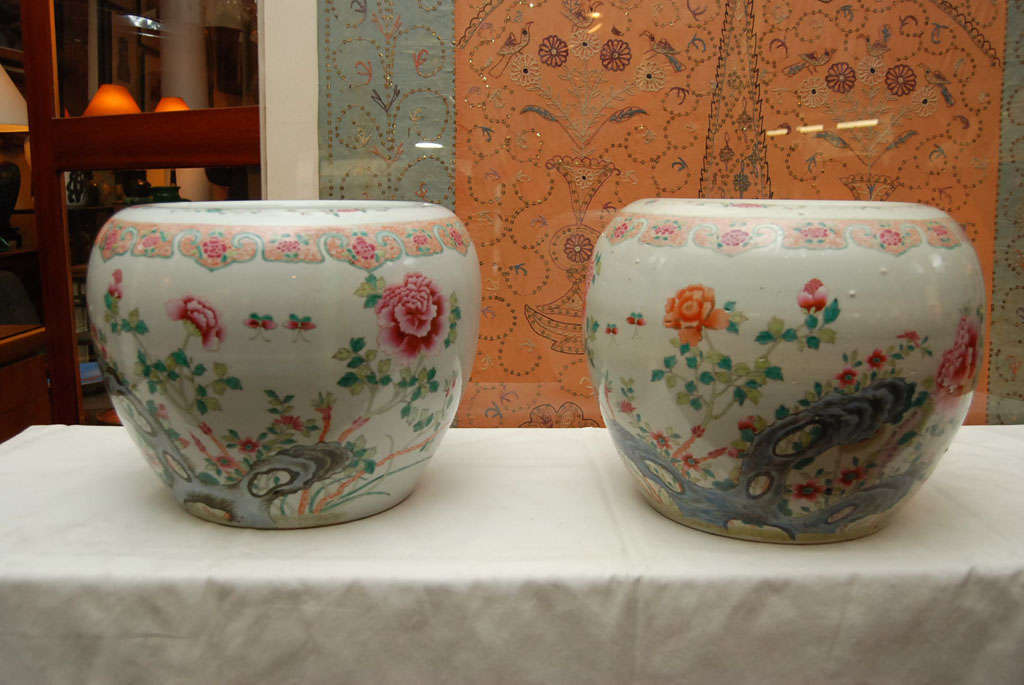 20th Century Pair Of Chinese Famille Rose