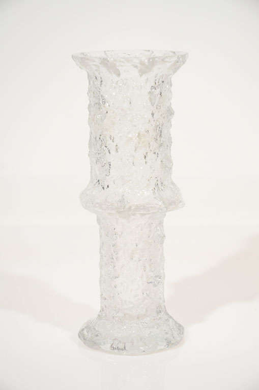 Vase by Timo Sarpaneva, Iittala, Finland. Artist-signed. Modern design, textured glass.