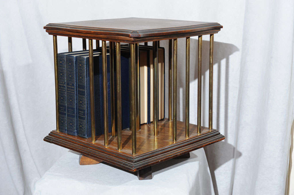 Mini Oak Revolving Bookcase In Excellent Condition In Petaluma, CA