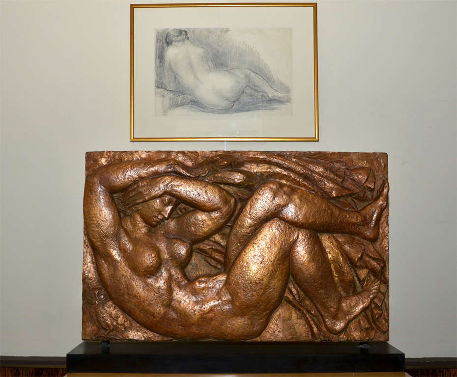 Low-relief in bronze by René LETOURNEUR (Paris, 1898-Fontenay-aux-Roses 1990). 
1928
It is a very nanced patinated bronze, brown-gold. The piece is signed and limited to 8, numbered 1/8.
The cast is perfect, very good quality, light produced by
