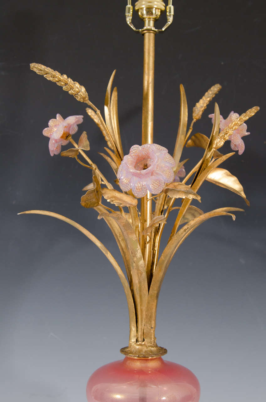 Midcentury Pair of Murano Glass Table Lamps with Pink Flowers In Good Condition In Astoria, NY