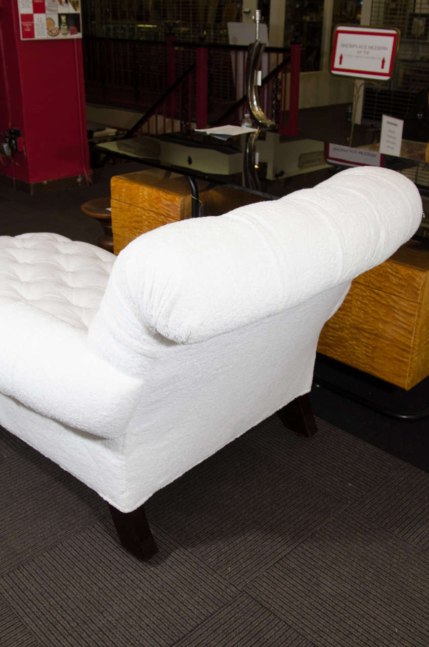 Exceptional White Tufted Terrycloth Recamier For Sale 1