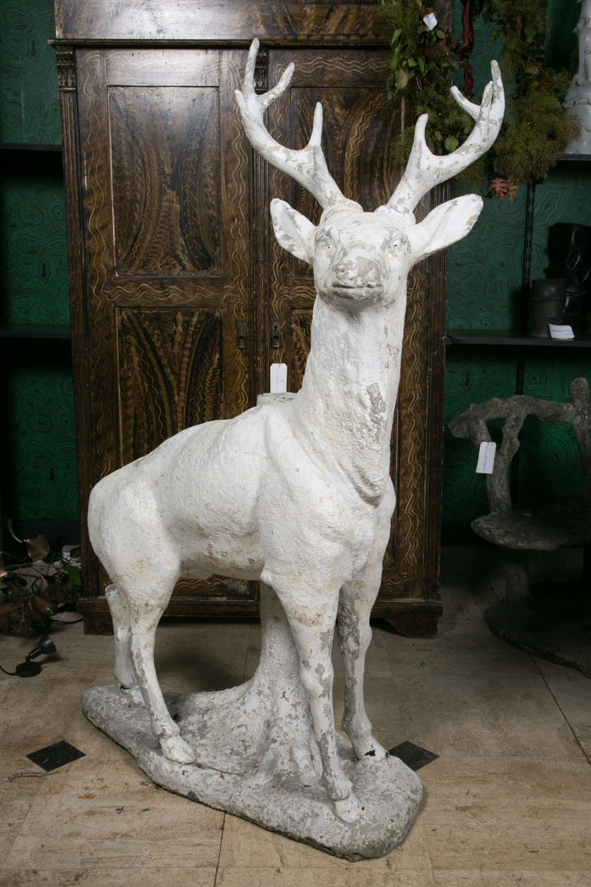 Proud Deer in Painted Cement Against Tree Trunk, circa 1890 In Good Condition In Paris, FR