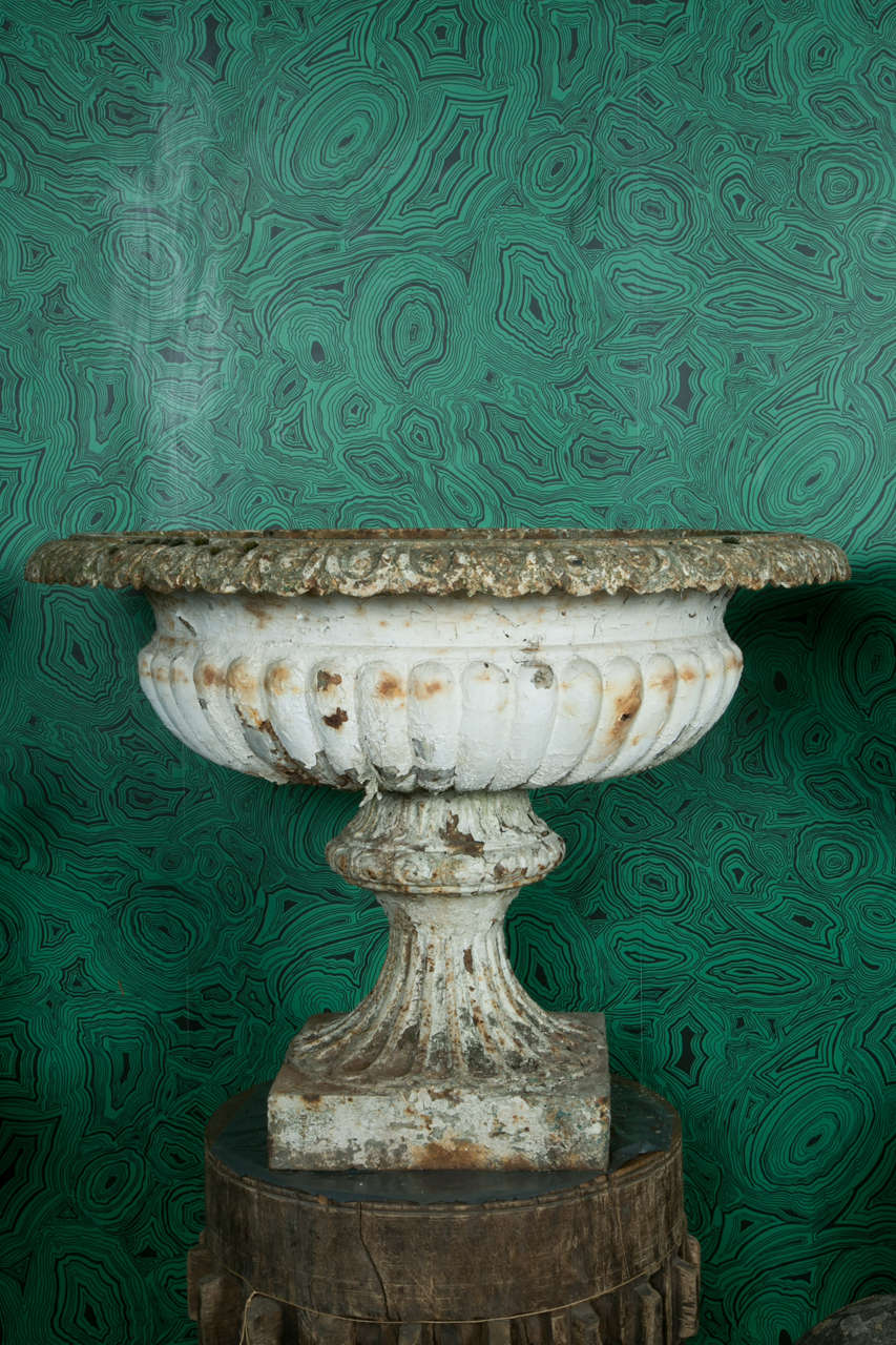 Pair of Large Cast Iron Vase 19th Century, with White Painting In Good Condition In Paris, FR