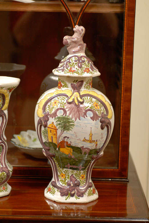 5 Piece Set Delft Polychrome Garniture
