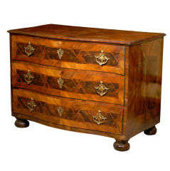 18th Century Inlaid Serpentine Walnut Commode, South Germany