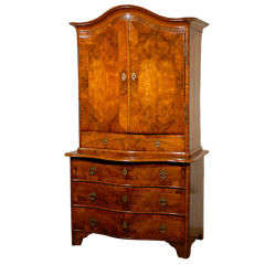 Fine 18th Century Rococo Walnut Cabinet on Chest, South Germany