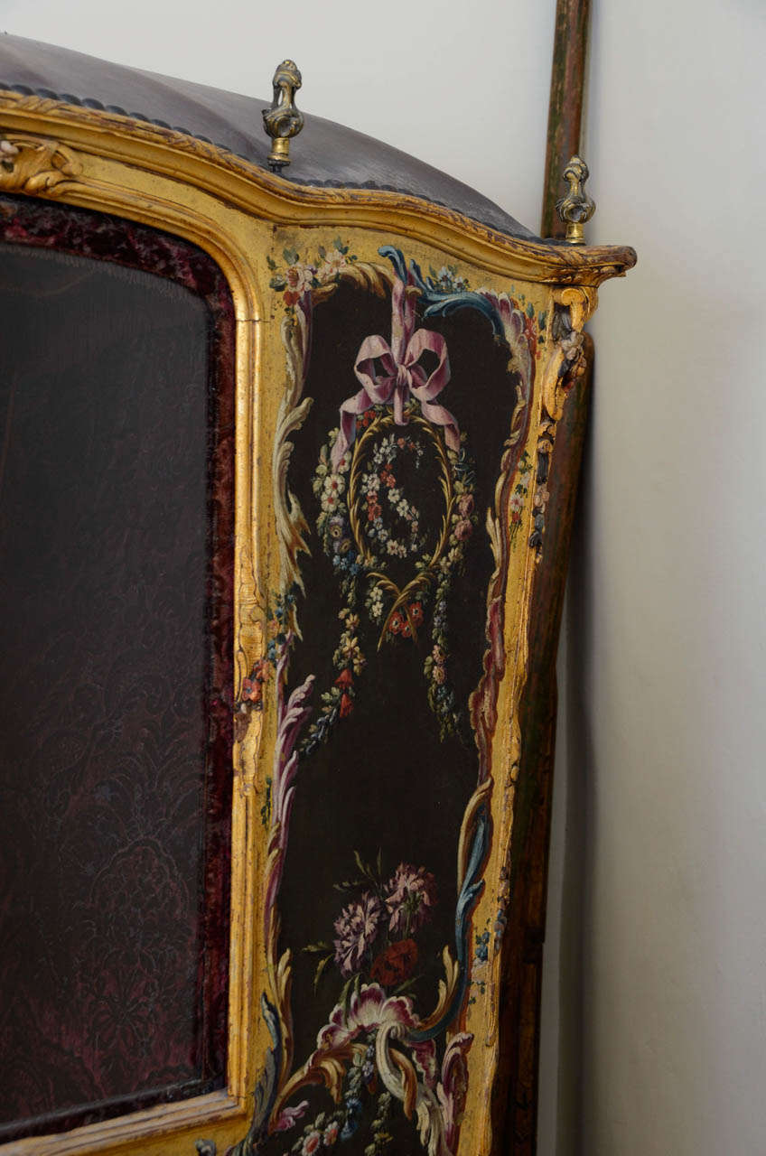 Giltwood 18th Century Gilded Sedan Chair