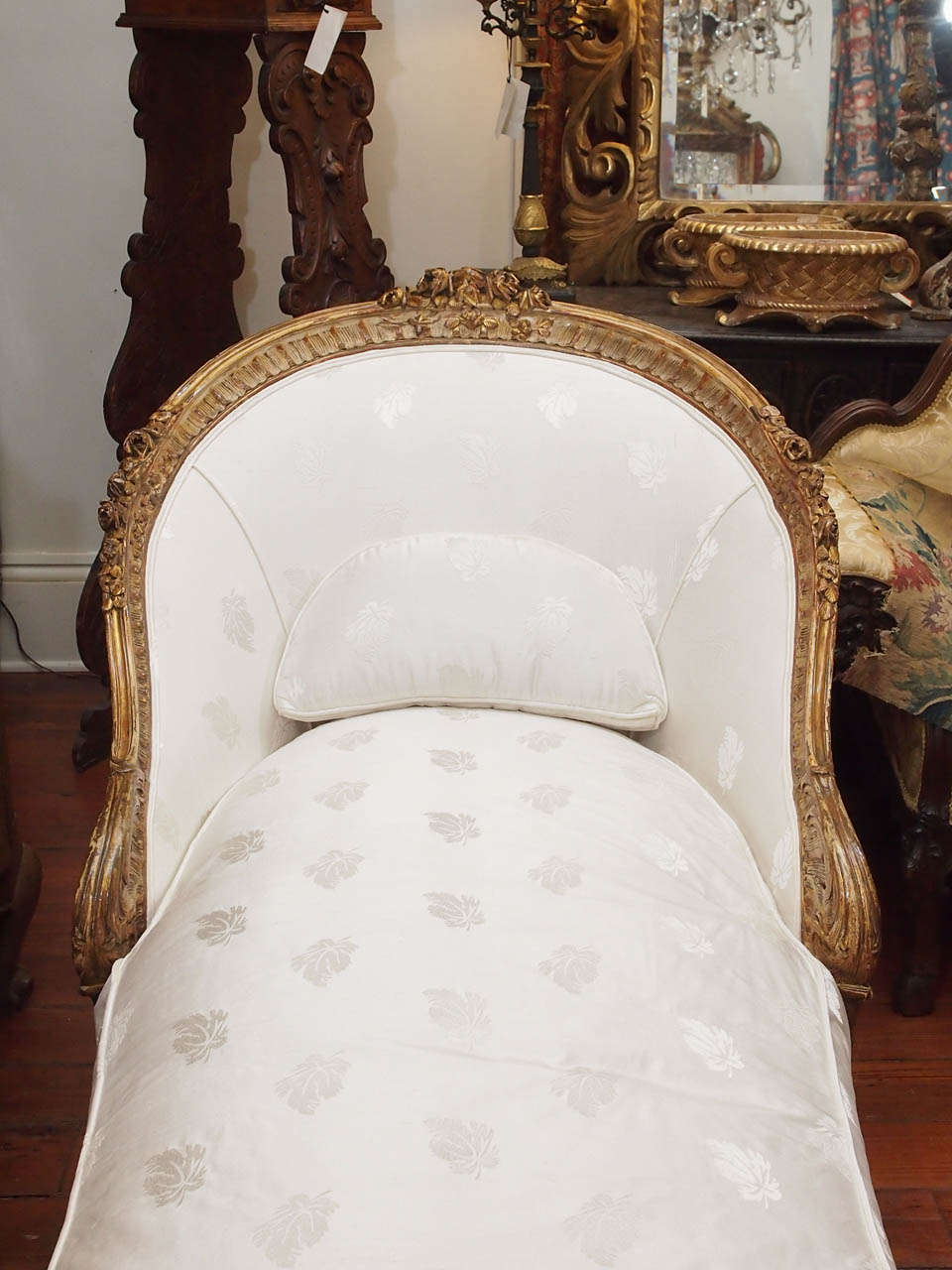 Italian 19th c. Louis XV Style Giltwood Gondola Form Chaise Longue