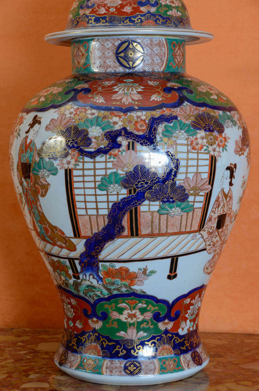 A Large Japanese Imari Vase 19th Century 2