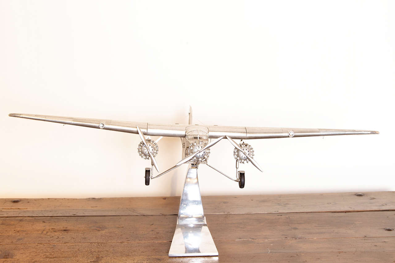 C.1920's Fokker Trimotor (Fokker F.VII) which was produced by the Dutch. 12-Passanger aircraft aeronautical model with metal stand from Paris with the replica of 