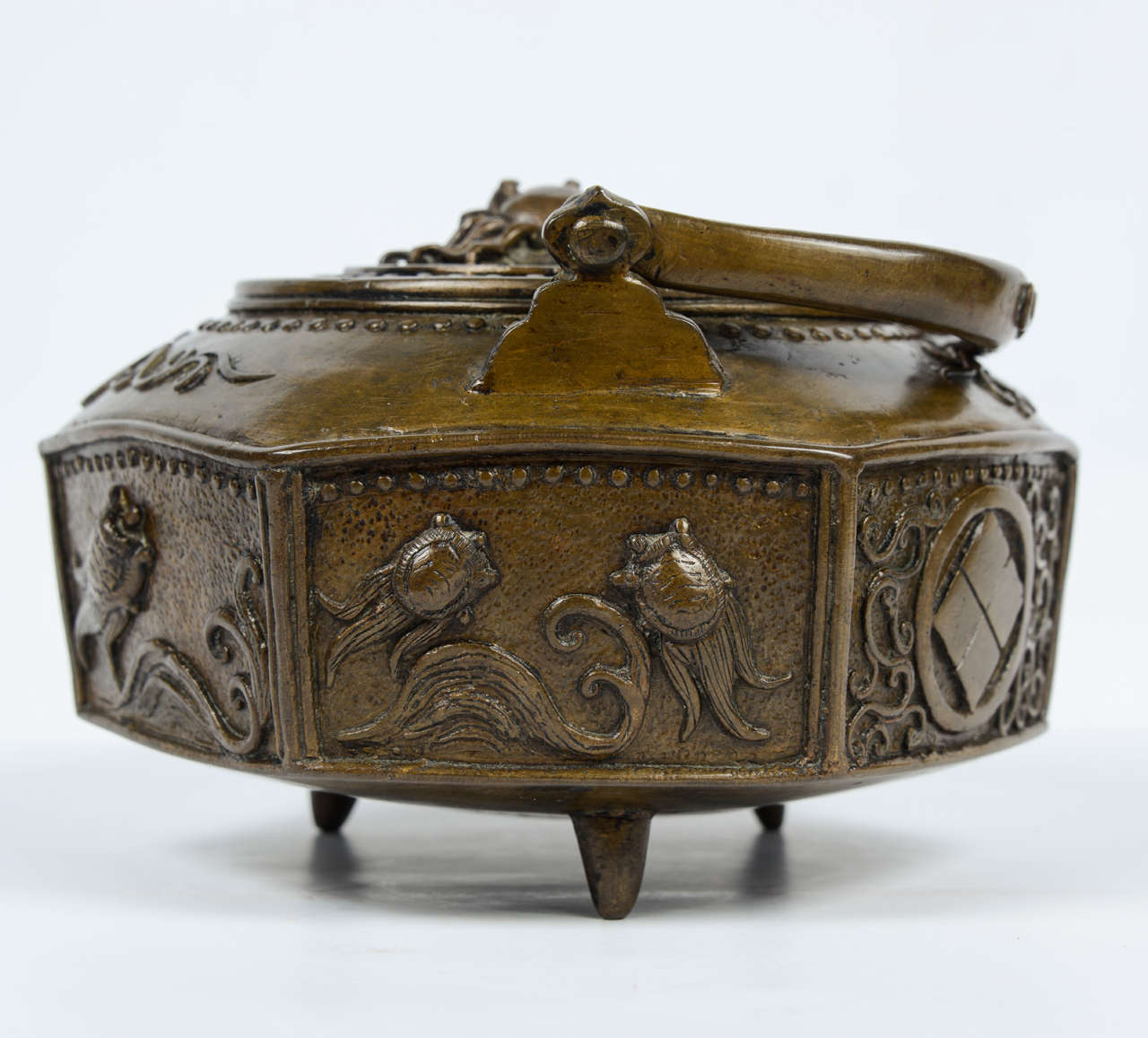 19th Century Japanese Bronze Tea Pot For Sale 3