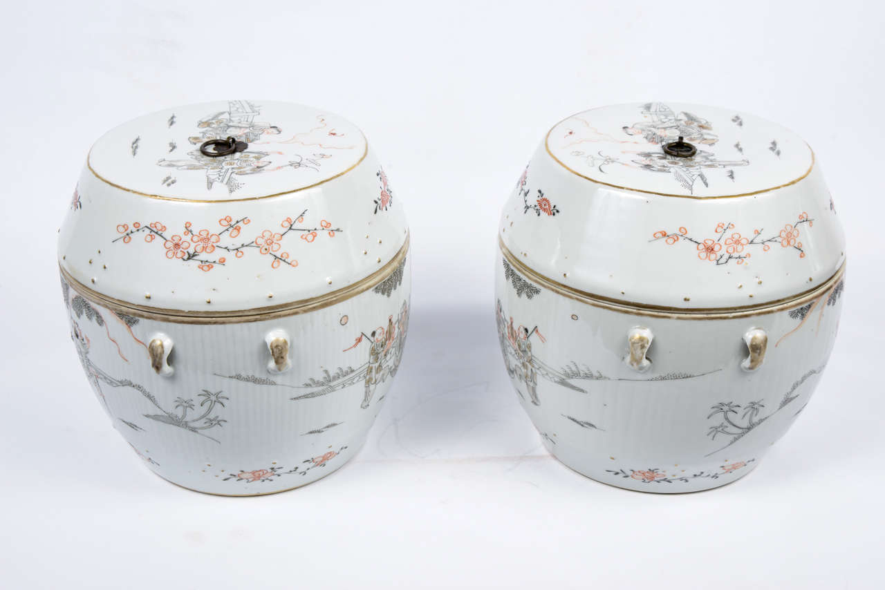 Early 19th Century Pair of 19th Century China Porcelain Covered Jars