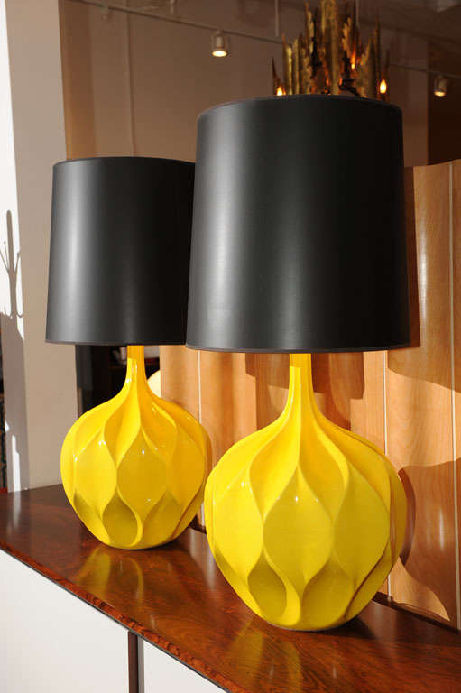 Pair of Gorgeous Yellow Lamps In Excellent Condition In San Francisco, CA