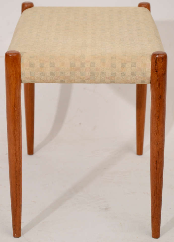 Vintage Møller Foot Stool In Good Condition In New York, NY