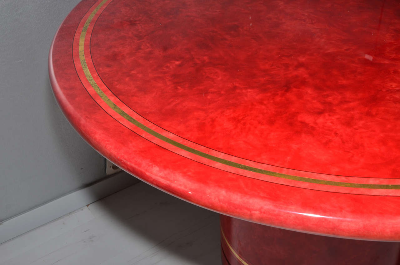 1970s Red Lacquered Table For Sale 1