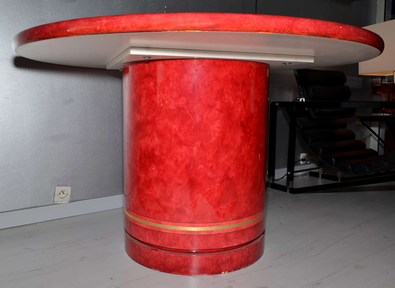 1970s Red Lacquered Table For Sale 3