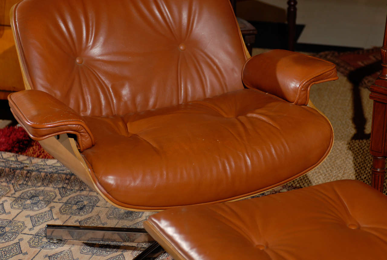Italian Pair of Eames Style Lounge Chairs and Ottomans