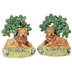 Antique A Pair of Walton Staffordshire Lions