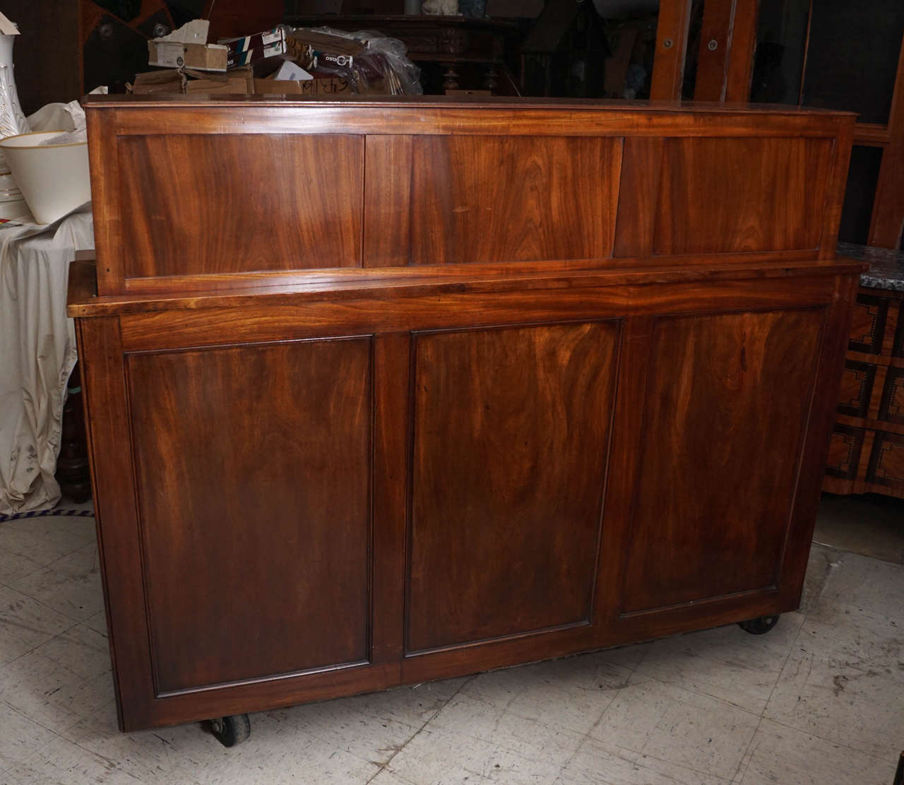 Period Regency Mahogany Mechanical Gentleman's Desk In Good Condition For Sale In Hudson, NY