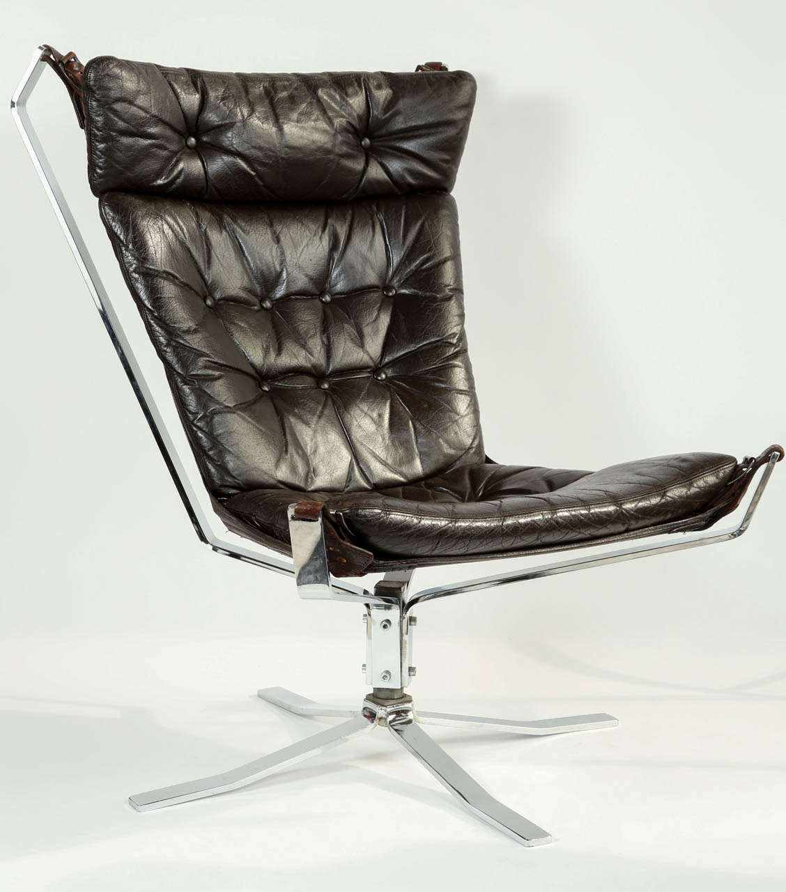 Impeccable 1970's Sigurd Resell Falcon Chair 3