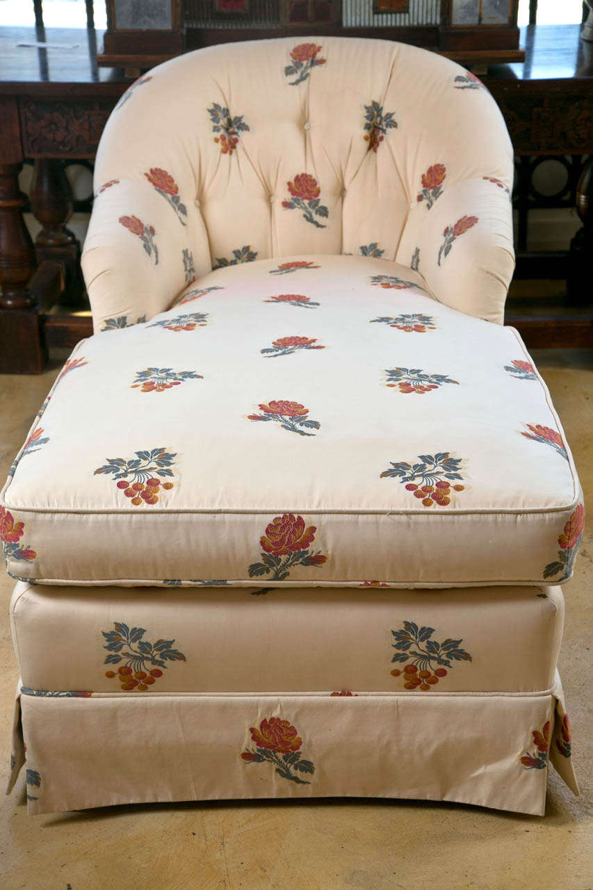 Brunschwig & Fils Chaise In Excellent Condition For Sale In Stamford, CT