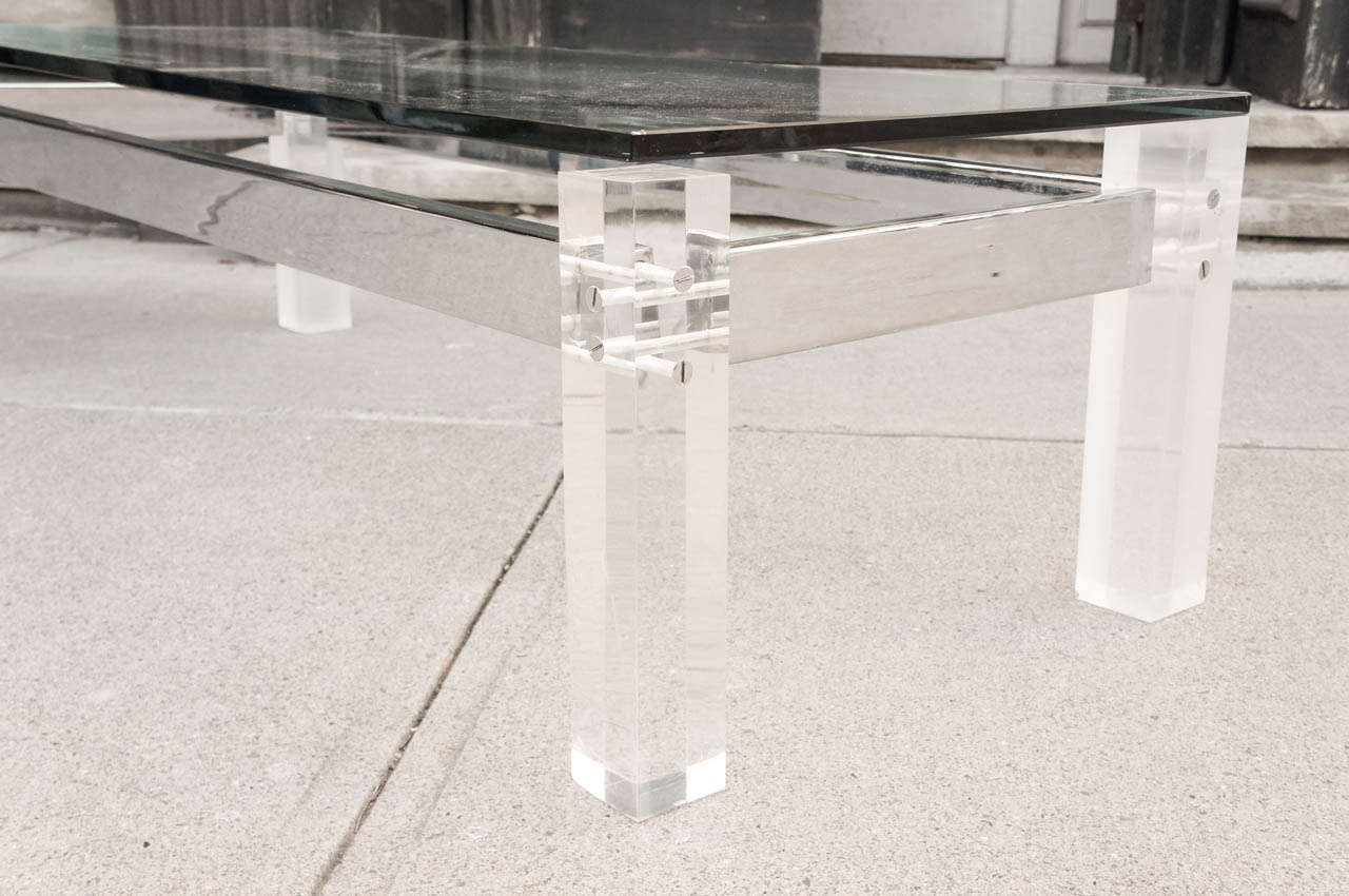 A Vintage 70 S Lucite And Chrome Glass Topped Coffee Table For A Vintage 70 S Lucite Chrome Glass Topped Coffee Table In Good Condition For