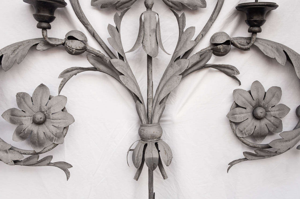 Large Baroque Forged , Wrought Iron & Wood 5 Light Pricket Sconce In Good Condition In Hudson, NY