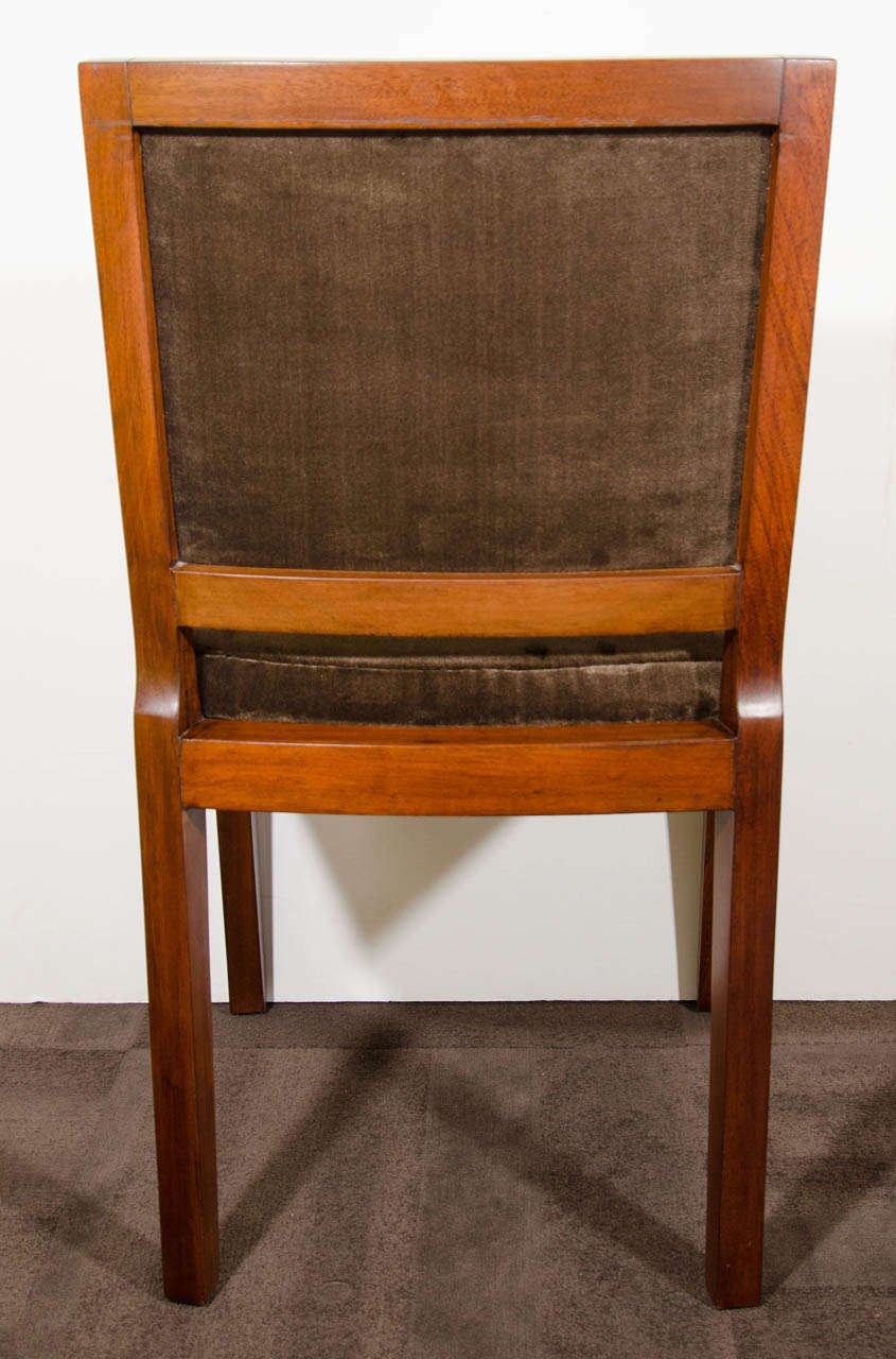 Set of Eight Modern Luxe Square Back Dining Chairs in Mohair & Walnut Wood In Excellent Condition In Fort Lauderdale, FL