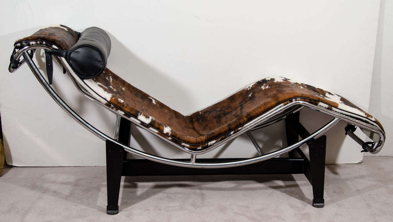 LC4 Le Corbusier Pony Chaise Lounge - LC4 Chaise In Cowhide