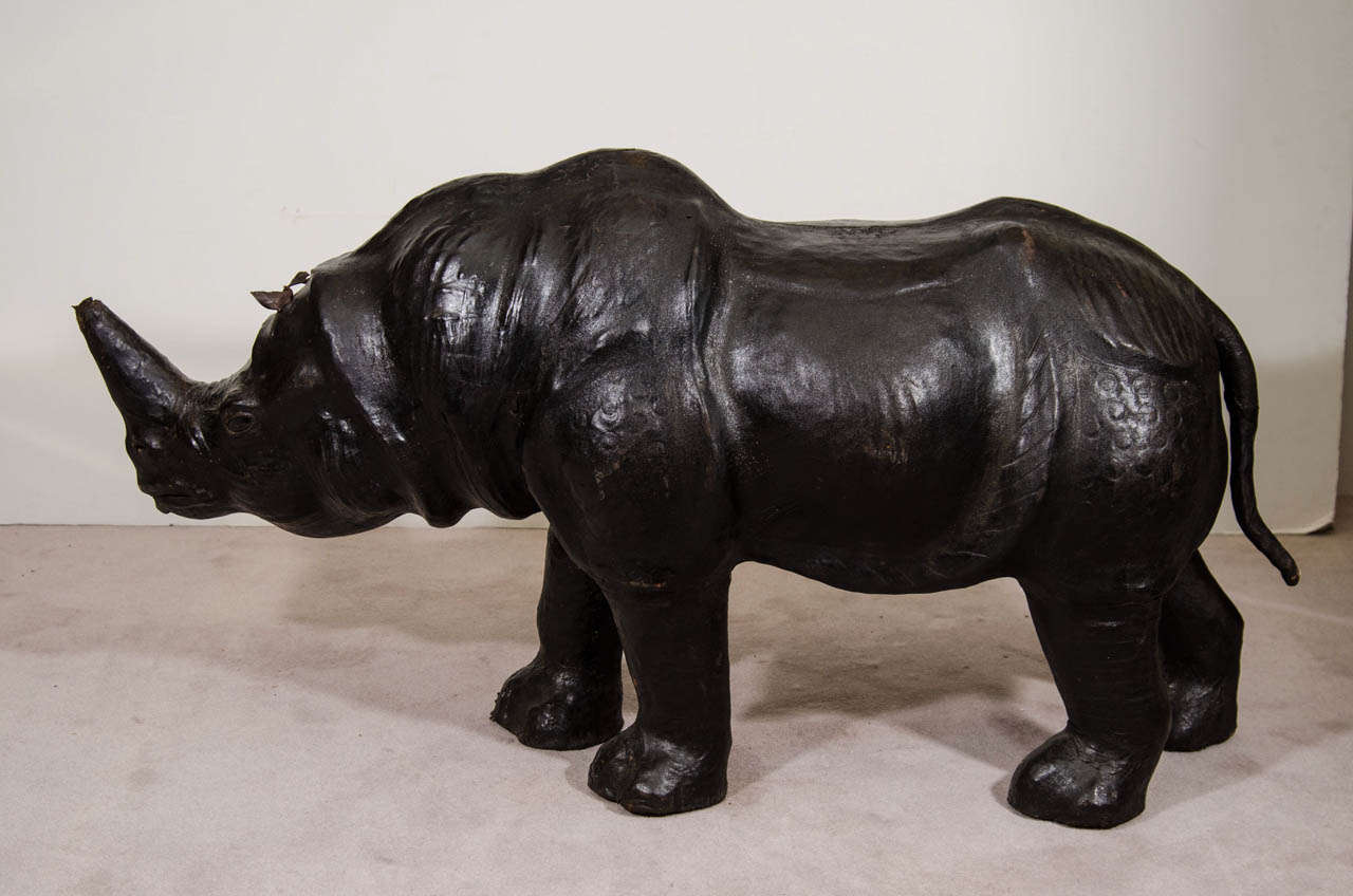 Vintage Black Leather Rhino Sculptural Foot Stool In Good Condition In New York, NY