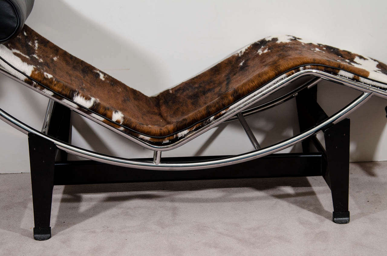 A Mid Century Le Corbusier LC4 Lounge Chair in Cowhide at 1stDibs