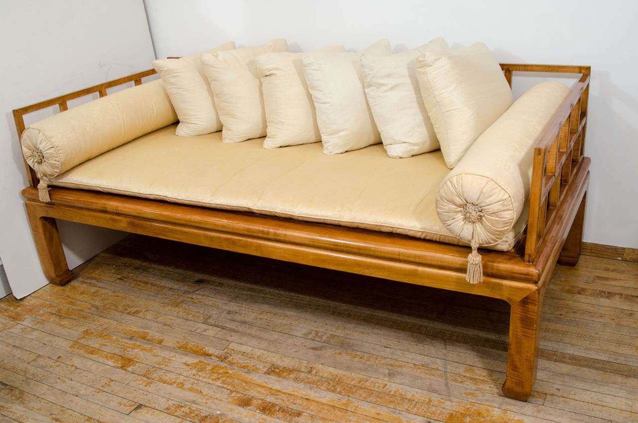 Mid Century Daybed in the Style of Baker Furniture Far East Collection