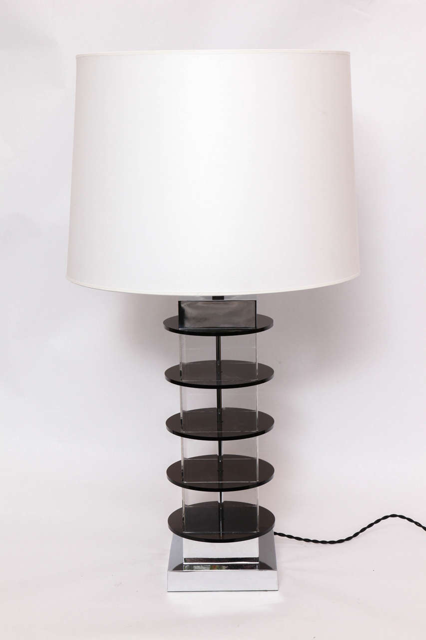 A 1960s modernist architectural table lamp by Sciolari.