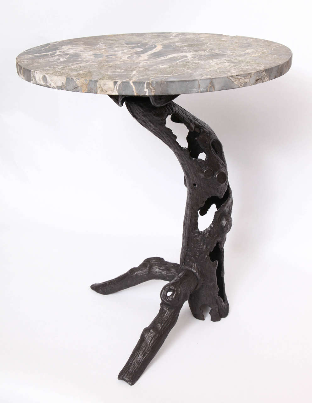 Table Sculptural iron and marble Asia 1920's In Good Condition In New York, NY