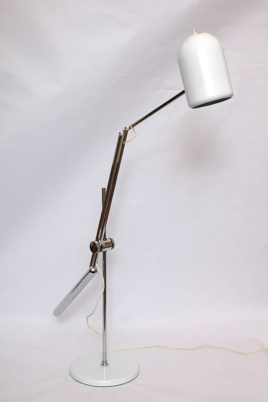  Reggiani Articulated Table Lamp Mid Century Modern Italy 1960's In Good Condition For Sale In New York, NY