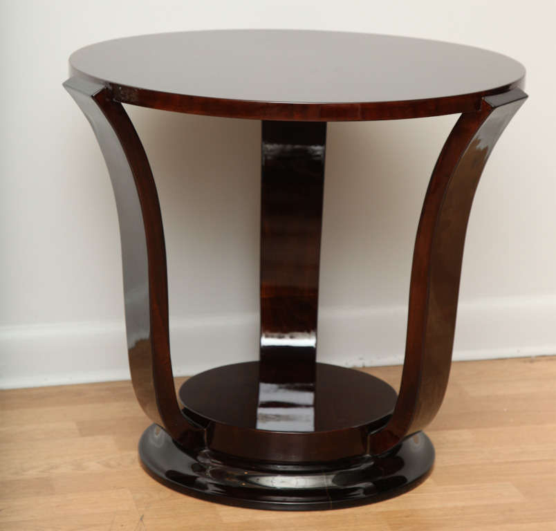 Art Deco Round Side Table In Excellent Condition For Sale In New York, NY
