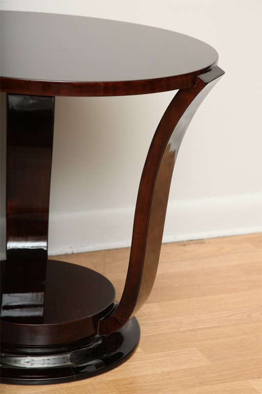 Mid-20th Century Art Deco Round Side Table For Sale