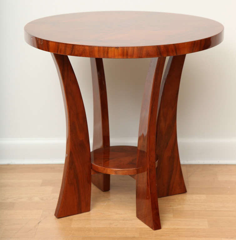 Art Deco Sidetable In Excellent Condition For Sale In New York, NY