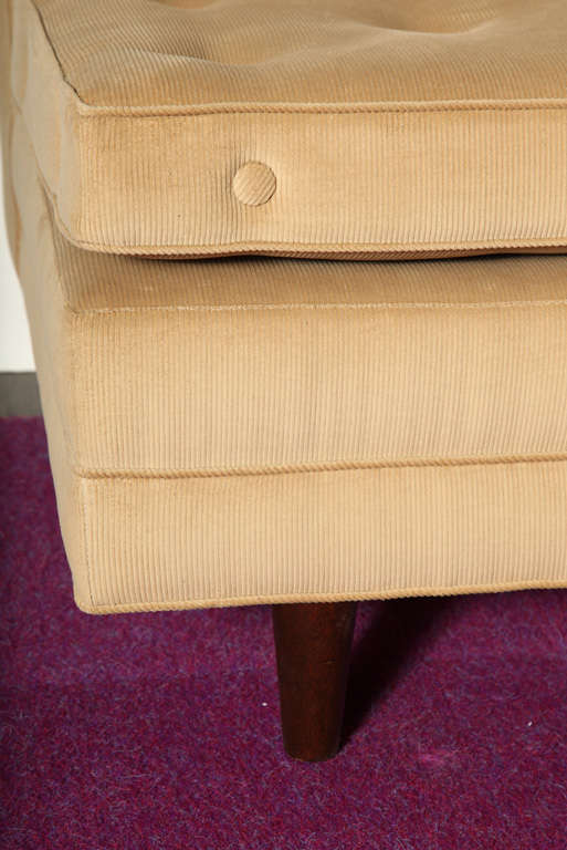 American 2-Seater Sofa by TH Robsjohn-Gibbings for Widdicomb.