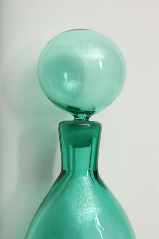 No. 6037 Stopper Bottle, Designed by Wayne Husted for Blenko In Excellent Condition In New York, NY