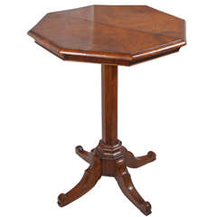 19th c. Octagonal Walnut table 19th c. Octagonal Walnut table