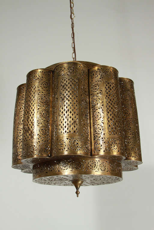 Moorish Large Pierced Brass Moroccan Chandelier in Alberto Pinto Style