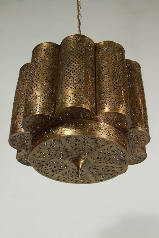 20th Century Large Pierced Brass Moroccan Chandelier in Alberto Pinto Style